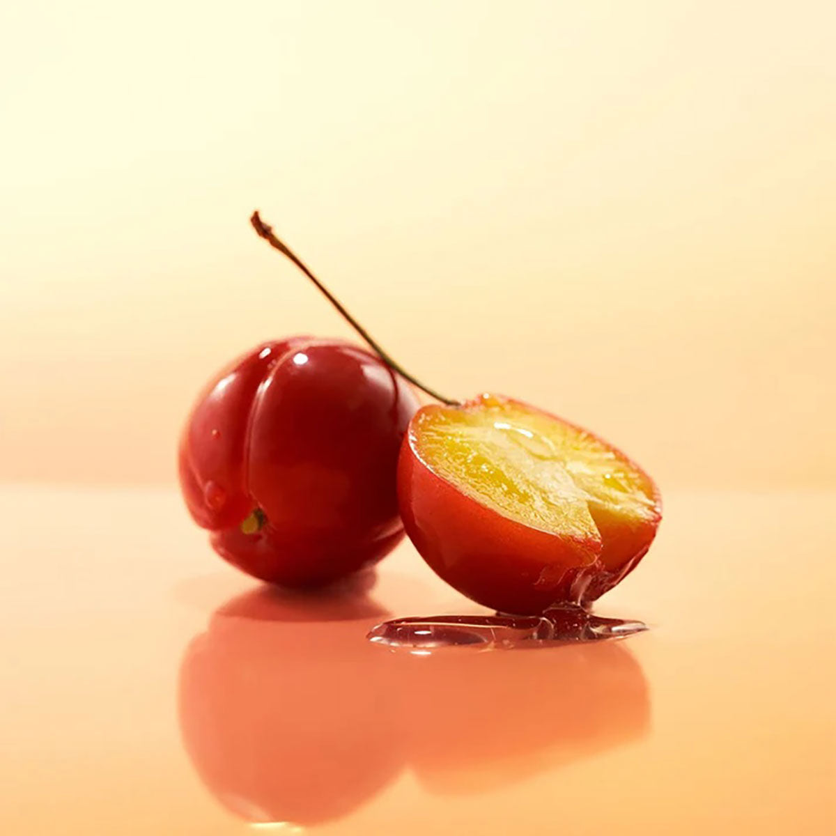 EQQUALBERRY Vitamin Illuminating Serum – Brightening Vitamin C Serum with Niacinamide (1.01 fl oz/30ml)